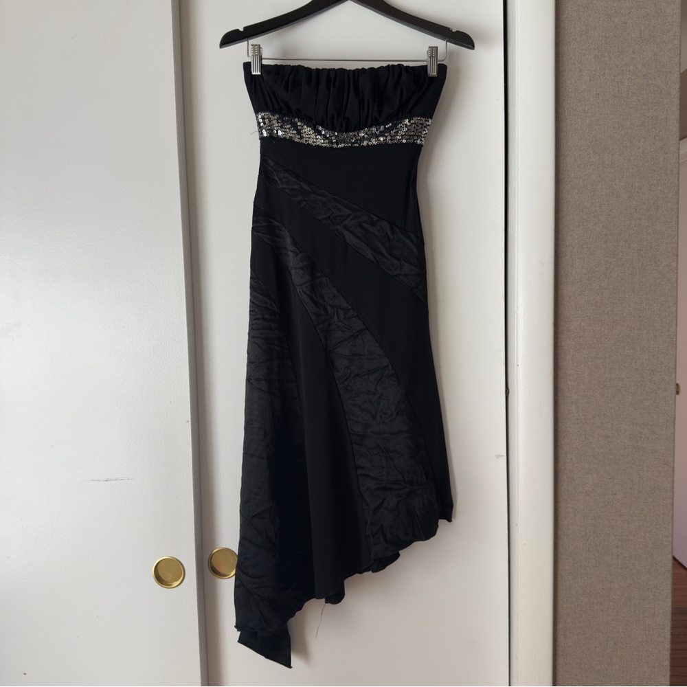 Teeze Me Strapless y2k Dress. Paper tag